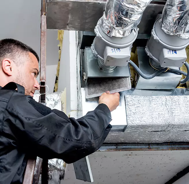 Why Homeowners Businesses Trust Us in Des Moines, IA?